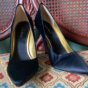 Satin pump with rhinestone heel & glitter bottoms